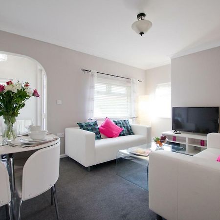Grove Cottage Basingstoke Exterior foto